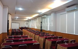 Sewa Ruang Meeting Harian – Lokasi Strategis di Padang