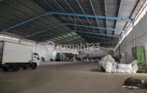 Gudang Singosari Strategis 0 Jalan Provinsi