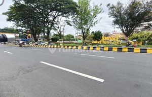 Tanah Batu Poros Jalan Utama Sangat Dekat Dengan Jatim Park