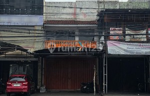 For Rent: Shop House on Soekarno Hatta Street, Lowokwaru, Malang