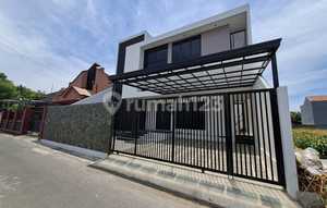 Rumah Cantik Langsung Siap Huni Di Katang Kediri