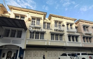 Dijual 2 Unit Ruko (Gandeng) di Komplek Perukoan Jl. Tuanku Tambusai
