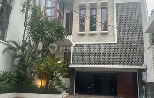 Disewakan Rumah Cantik Modern Dekat Sekolah New Zealand Dan Kemang Raya Area Kemang Jakarta Selatan