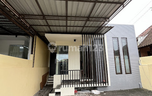 Cuma 5 Menit ke Chiss School