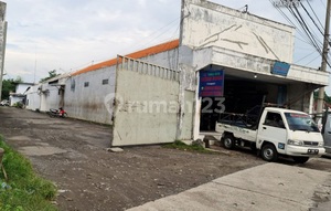Rumah dan toko dekat bandara Kediri