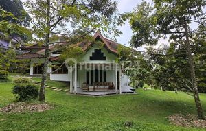 Vila Hitung Tanah Lelang Selangkah ke Cimory Prigen