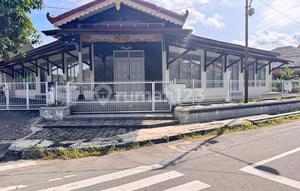 Rumah, 1 Lantai, SHM, di Kraton