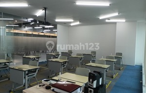 Ready-to-Occupy Office Space in a Strategic Location at Pakuwon Tower, Surabaya