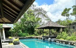 51.39 Are Of Raw Potential With 12 Villas Included