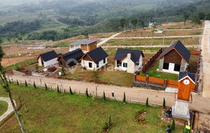 Tanah Murah Lokasi Strategis Dekat Area Wisata Free SHM