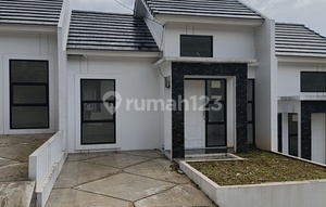 Type Hortensia from Cibubur City, Only 650 Million Free Canopy. Strategic Location in the Center of Cibubur City.