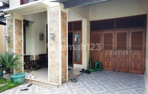 Spacious, Strategic, and Close to Public Facilities House in Tegal City