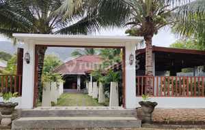 Restaurant And Villas