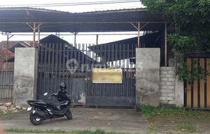 Business Opportunity, Former Strategic Furniture Factory for Rent on the Edge of Pedan-Cawas Klaten Main Road