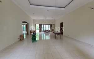 For Rent Rumah Kantor atau untuk Tk atau Tempat Tinggal Harga Murah Area Kemang Jakarta Selatan
