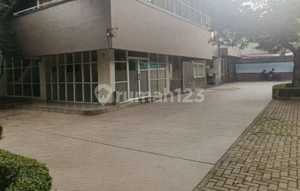 For Sale: House or Office Suitable for Building a Hotel, Luxury Restaurant, Building, Business Space, Cafe, Office, Clinic, or Other Multifunctional Use. Prime Area Near Blok M, Mabes, and Wijaya Brawijaya Prapanca, Kebayoran Baru Area, South Jakarta.