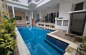 For Rent Rumah Cantik Asri Dekat Sekolah dan Kemang Raya Lokasi Strategis Area Kemangjakarta Selatan