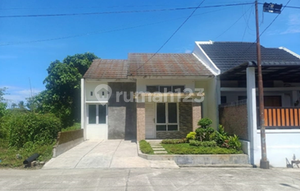 House at Jl Raya Air Dingin/ Jl Ahmad Khatib, Green Kartika Residence Housing Complex Block A 2-3