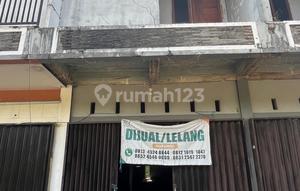 Strategic Shop House on the Edge of a Main Road Prime Location