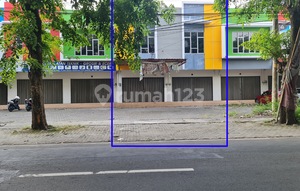 Ruko strategis parkiran luas di sukoharjo kota