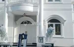 For Sale: Luxurious Villa-Style House in Legenda Wisata Cibubur