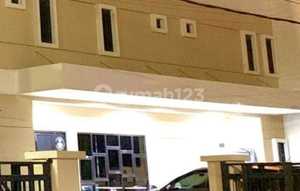 Penghasilan.90 Jt/ Bln Dijual Guest House/mini Hotel Lokasi Jalan Raya Merr Ir. Soekarno* Selangkah Menuju Ke Pakuwon City Dan Galaxy Malllt 450m2