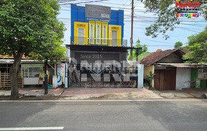 Disewakan Ruko Strategis Semi 3 Lantai di Jl. Adi Sucipto - Banyuwangi