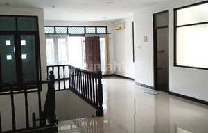 Rumah Camar Huni Dekat Shoowroom Indomobil