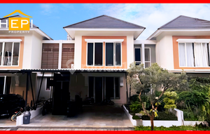 Murah Banget, Rumah Mewah 2 Lantai di Victoria Valley Bsb City