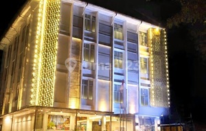 Hotel Bintang 2 Design Modernsangat Strategis Tengah Kota