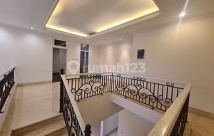 Pondok Indah House Near Mall 5 Bedrooms