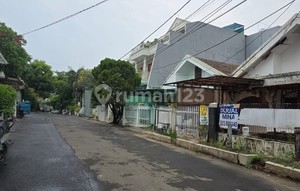 Yellow Coconut Leaf House Kelapa Gading House Kelapa Gading House North Jakarta