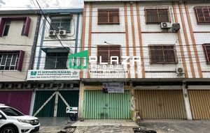 For Rent 3-Story Shop House on Ranggong Street, Makassar