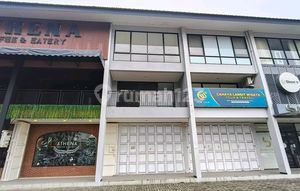 For Rent: 3-Story Shop House Rolling Hills Makassar