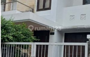 Graha Famili Excellent House Strategic Area Near Citraland Pakuwon