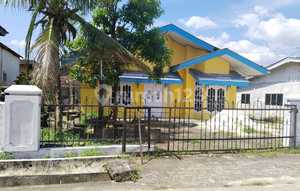 For Sale or Rent, Rumbai Area House, Suitable for Mess.