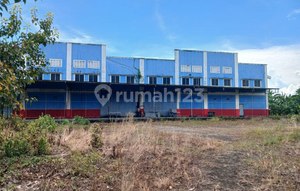 Dijual Gudang di Poros Parangloe