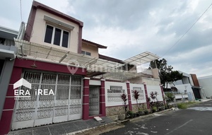 For Rent Nice 2-Story House Near Solo Baru Business Center