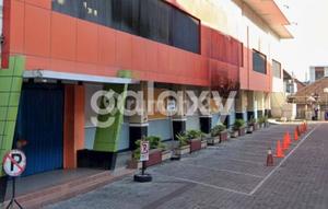 GEDUNG 3 LANTAI DI RAYA TEUKU UMAR DAUH PURI DENPASAR, BALI