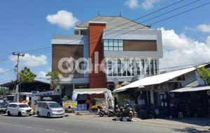 GEDUNG KOMERSIL 4 LANTAI DI MAHENDRADATTA PADANGSAMBIAN DENPASAR, BALI