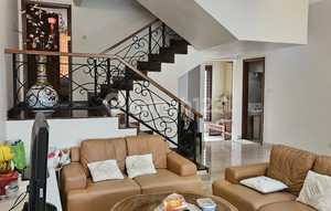 Mediterranean Golf Hill House BGM Pantai Indah Kapuk, PIK 450m2, Great Cluster, NEGOTIABLE!