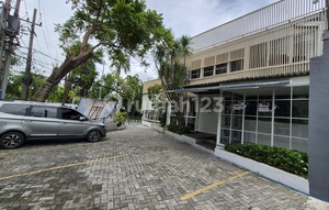 Strategis Cafe Resto Siap Pakai Jalan Biliton Cocok untuk Coffeshop Modern Market dan Cafe