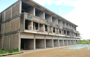 Selling 3-Story Base Building Commercial Space in a Strategic Location