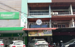 For Rent: Ready-to-Use Shop House with Spacious Yard in City Center