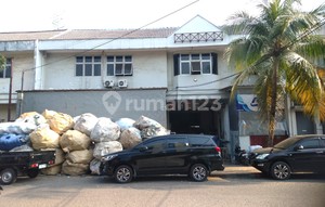 Warehouse for Sale Ready to Use in Good Condition in Alam Sutera, South Tangerang