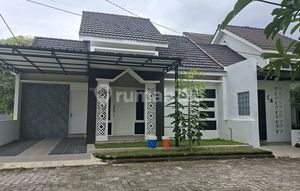 Free Design House Location by the Main Road in Madiun City