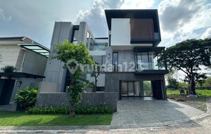 NEW LUXURY HOUSE FRESH IN CITRALAND NEAR THE GOLF AREA, UC, AND GWALK