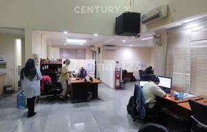 Disewakan Cocok untuk Kantor Klinik Workshop Gym Kebayoran Baru