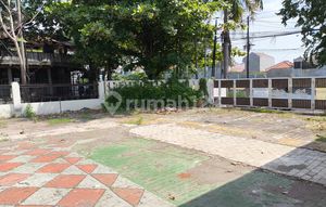 For Rent Ex-Cafe in Ketintang near Al-Hikmah School