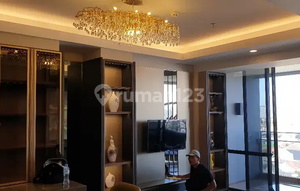 Apartemen Mewah Sudirman31 Suite. Premium Furnish. Private Lift. 3 BR